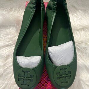 NEW IN BOX Tory Birch Minnie Travel Ballet w/ Logo Napa Leather - Arugula, Size